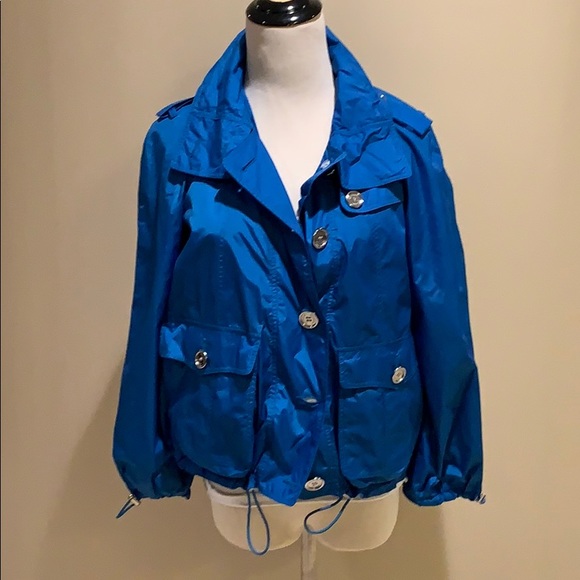Burberry Brit Hooded Cropped Hooded Rain Jacket 4